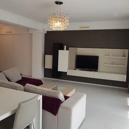 3 Solid Apartmán Mamaia