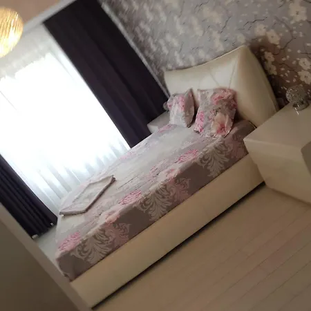 3 Solid Apartmán Mamaia